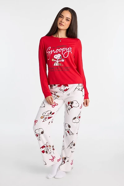 Peanuts Snoopy's Bakery & Cafe Long Sleeve Pajama Top And Plush Pants 2-Piece Set