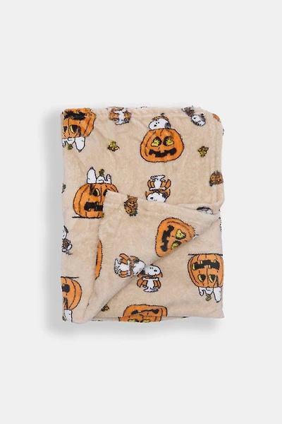Peanuts Halloween Plush Blanket