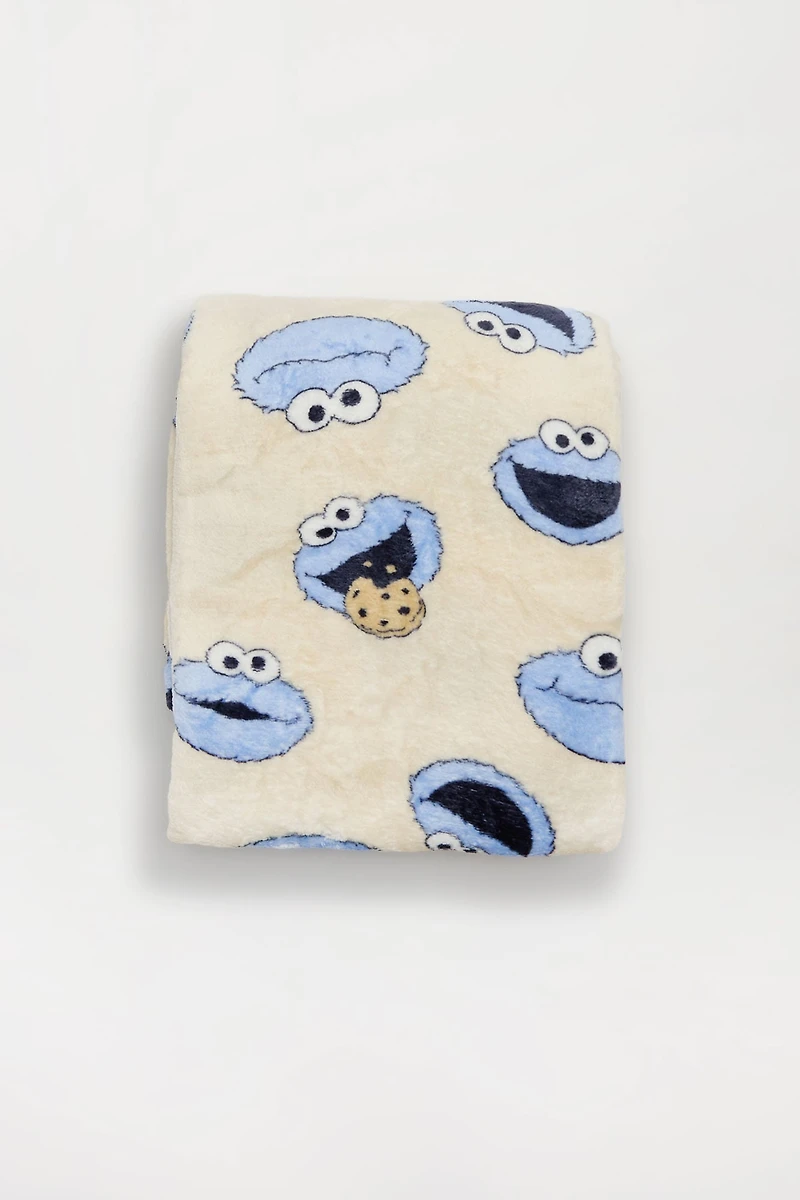 Sesame Street Printed Plush Throw Blanket