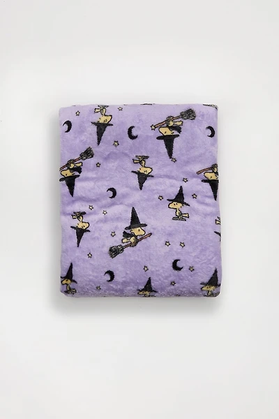 Peanuts Snoopy Witch Printed Plush Throw Blanket