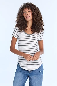AERO Short Sleeve V-Neck Relaxed Tee