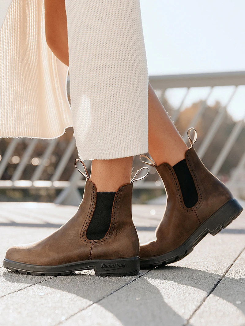 WOMENS BLUNDSTONE SERIES HI TOP - BRN