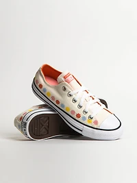 WOMENS CONVERSE CHUCK TAYLOR ALL-STARS OX SNEAKER - CLEARANCE