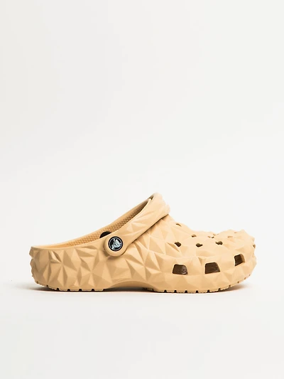 WOMENS CROCS CLASSIC GEOMETRIC CLOG - CLEARANCE