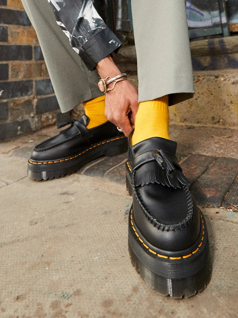 WOMENS DR MARTENS ADRIAN QUAD SMOOTH - CLEARANCE