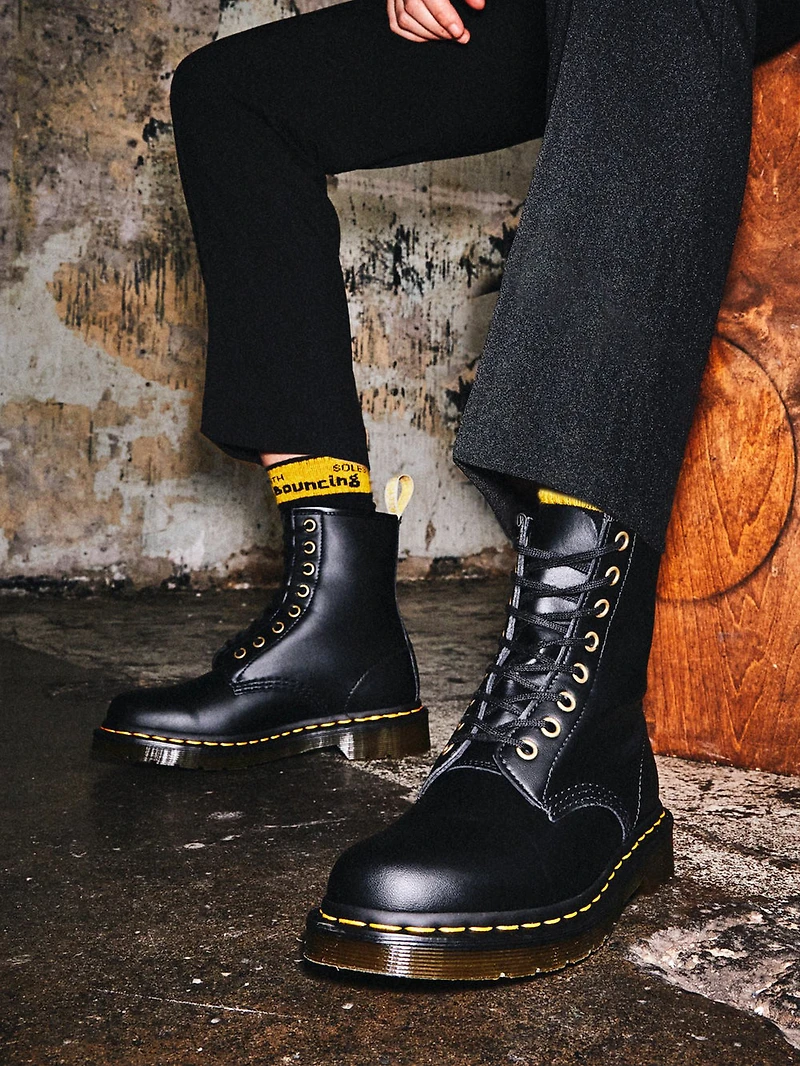 WOMENS DR MARTENS VEGAN 1460 BOOTS - CLEARANCE
