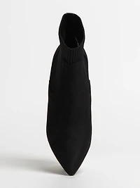 WOMENS STEVE MADDEN REVENGE - CLEARANCE