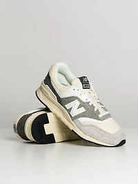 MENS NEW BALANCE THE 997 - LIGHT ALUMINUM SNEAKER CLEARANCE