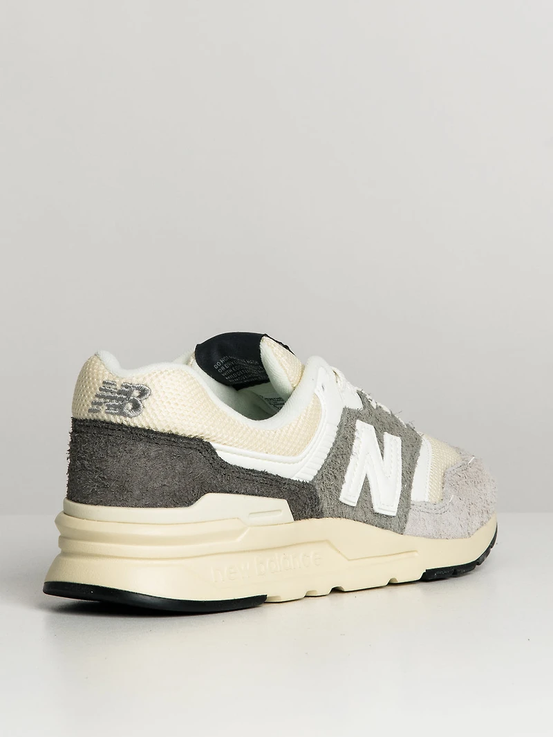 MENS NEW BALANCE THE 997 - LIGHT ALUMINUM SNEAKER CLEARANCE