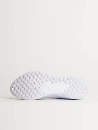WOMENS NIKE REVOLUTION 7 RUNNING SHOE - WHITE