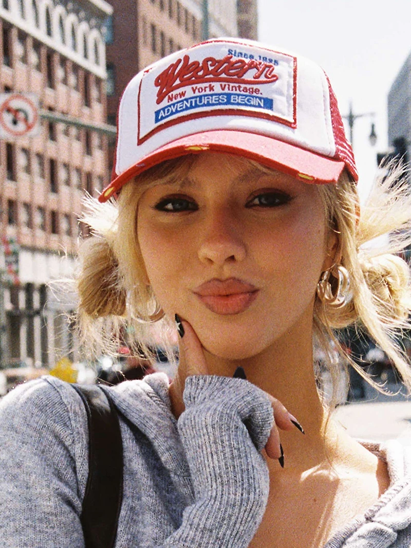 PRINCESS POLLY ADVENTURES TRUCKER - BORDEAUX