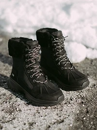 WOMENS UGG YOSE FLUFF HIKER BOOT - CLEARANCE