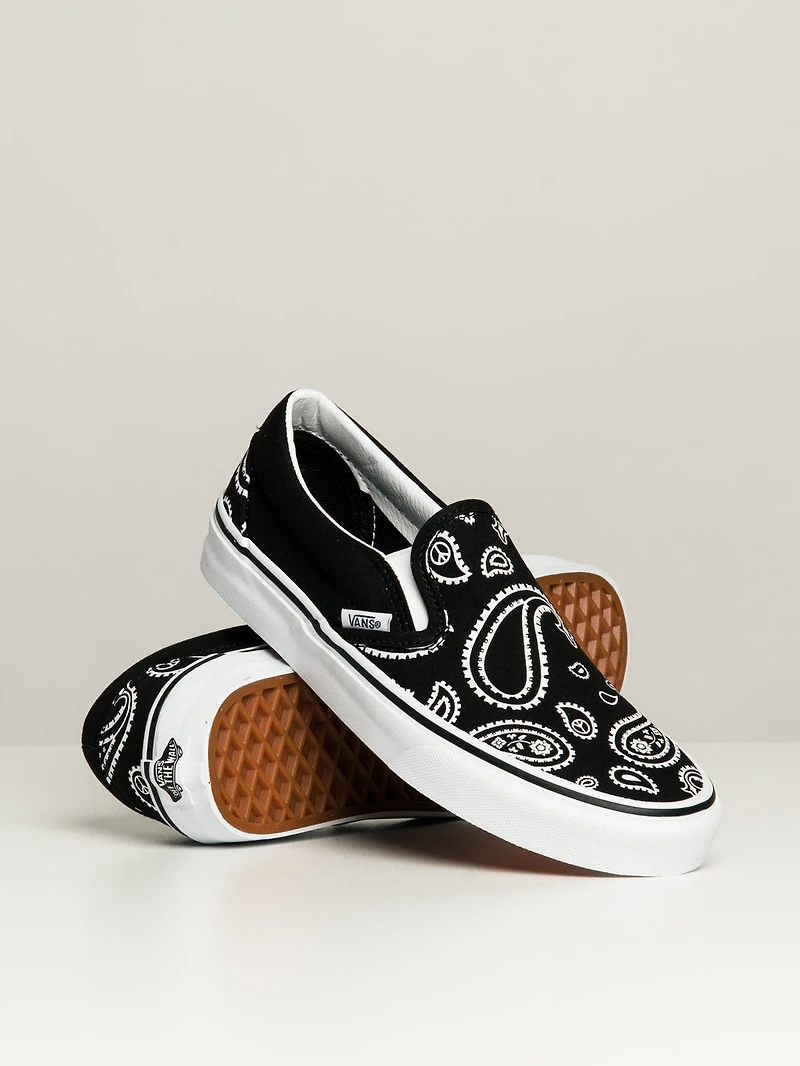 WOMENS VANS CLASSIC SLIP ON SNEAKER