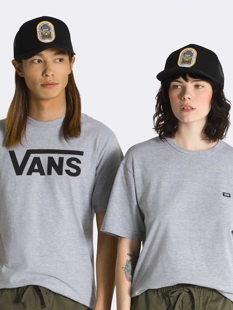 VANS CLASSIC VANS CURVED BILL TRUCKER HAT - CLEARANCE