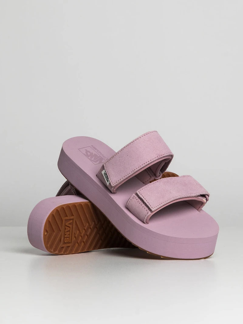 WOMENS VANS CAYUCAS SLIDE MEGA PLTFRM - CLEARANCE