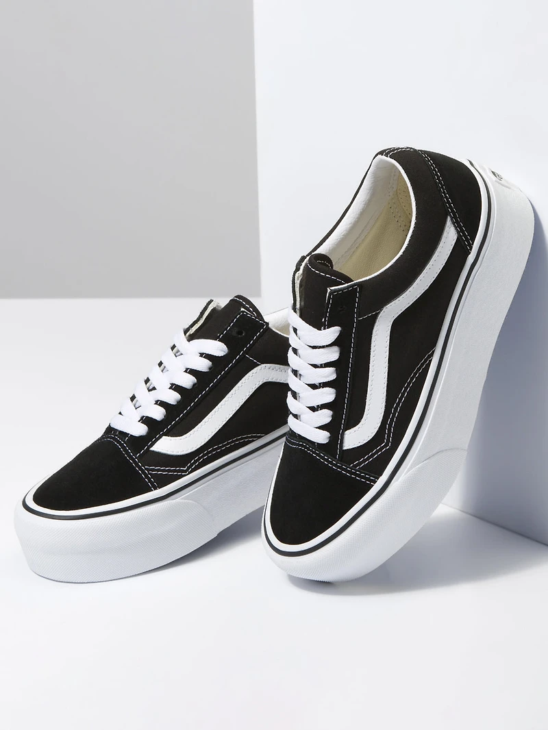 WOMENS VANS OLD SKOOL STACKFORM SNEAKER - CLEARANCE