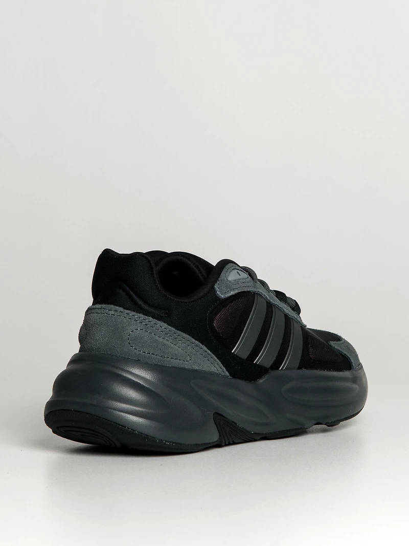BASKETS ADIDAS OZELLE POUR FEMMES - DÉSTOCKAGE