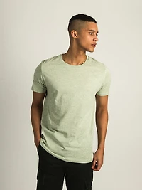 VICTOR CREWNECK TEE