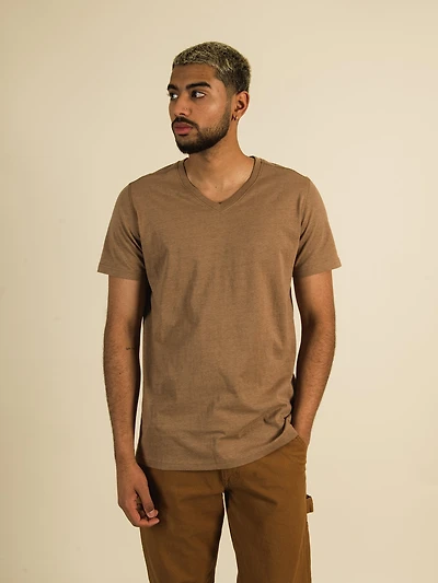 VICTOR VNECK T-SHIRT - CLEARANCE