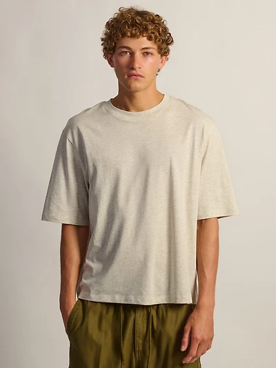 T-SHIRT COUPE RACCOURCI - AVOINE