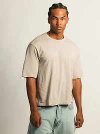 SHORT CUT TEE - PEBBLE