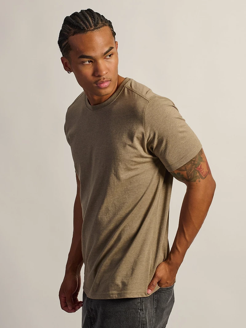VICTOR CREWNECK - BROWN