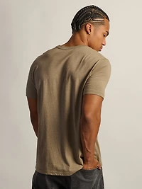 VICTOR CREWNECK - BROWN