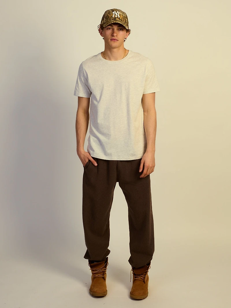 VICTOR CREWNECK - OATMEAL