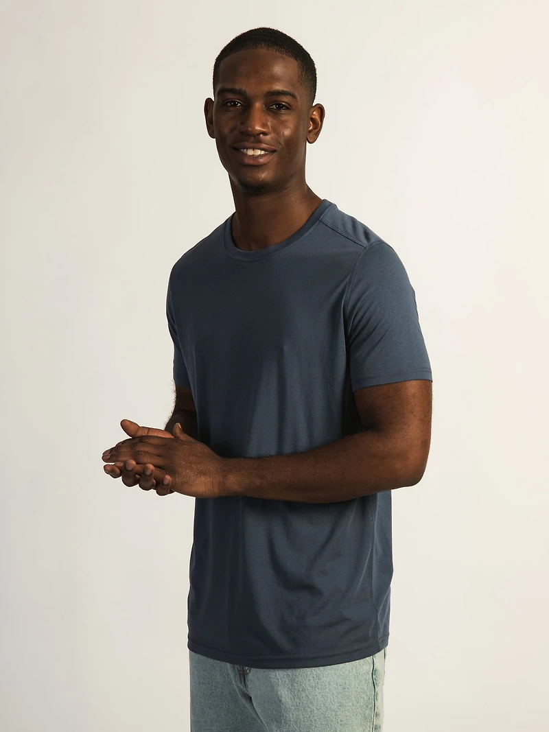 VICTOR CREWNECK - PERIWINKLE