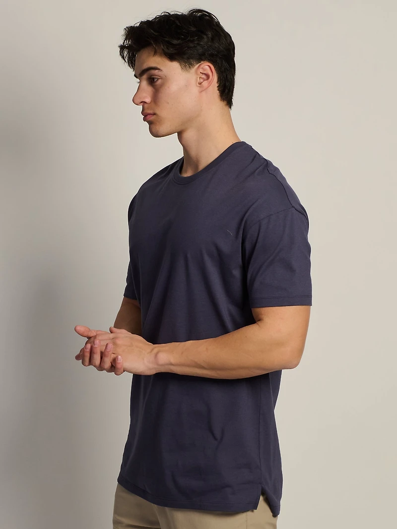T-SHIRT LONG FIT - MARINE