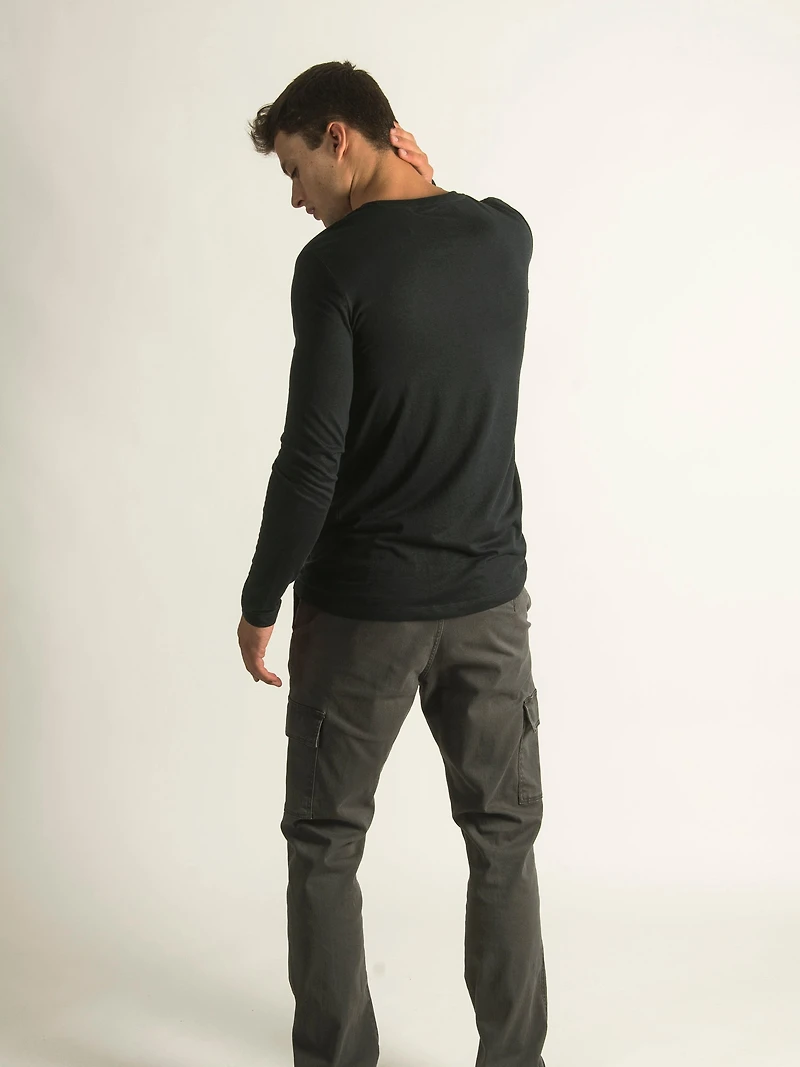LONG SLEEVE CREWNECK T-SHIRT - CLEARANCE