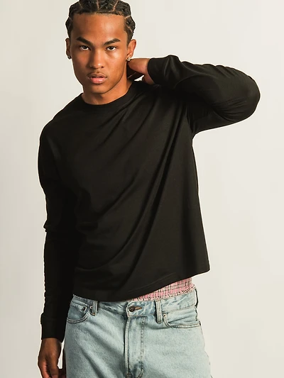 LONG SLEEVE TEE