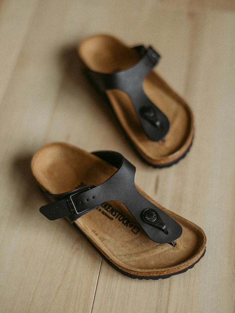 SANDALES GIZEH NOIRES POUR ENFANTS