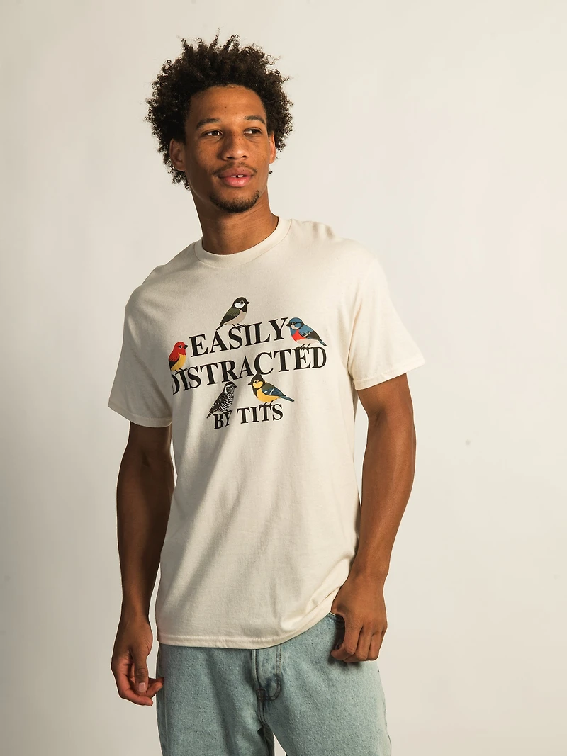 EASILY DISTRACTED TEE