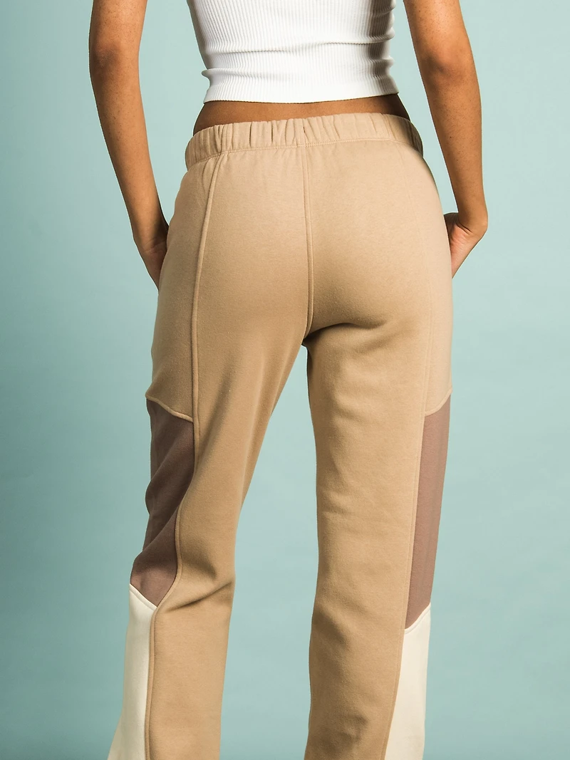 CHAMPION COLOUR BLOCK JOGGER - CLEARANCE