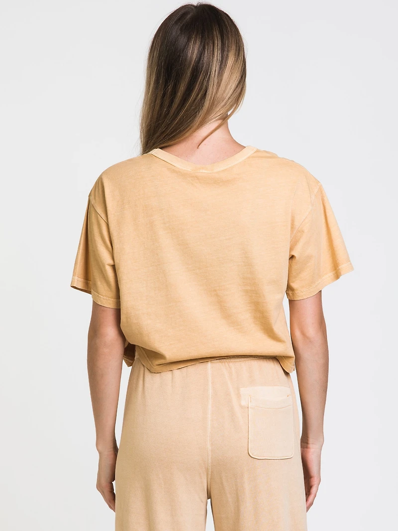 TEE-SHIRT FÉMININ CROP L/A "C" POUR FEMMES