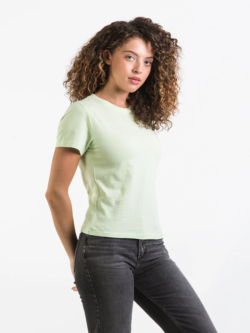 T-SHIRT CORE LIGHTWEIGHT POUR FEMMES