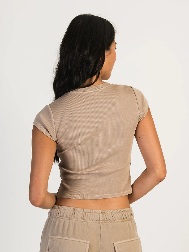 HARLOW RIBBED SHORT SLEEVE BABY TEE - MOCHA CLEARANCE