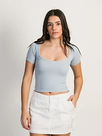 T-shirt sans couture à col carré HARLOW - BLEU BÉBÉ LIQUIDATION