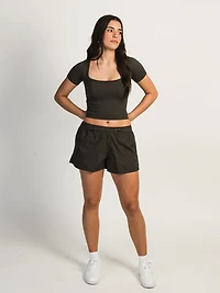 T-SHIRT SANS COUTURES HARLOW À COL CARRÉ - CHARBON LIQUIDATION