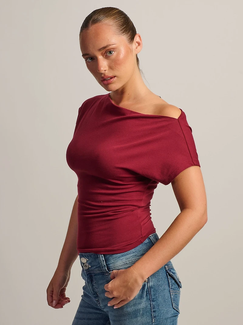 HARLOW SLOANE TEE - BURGUNDY