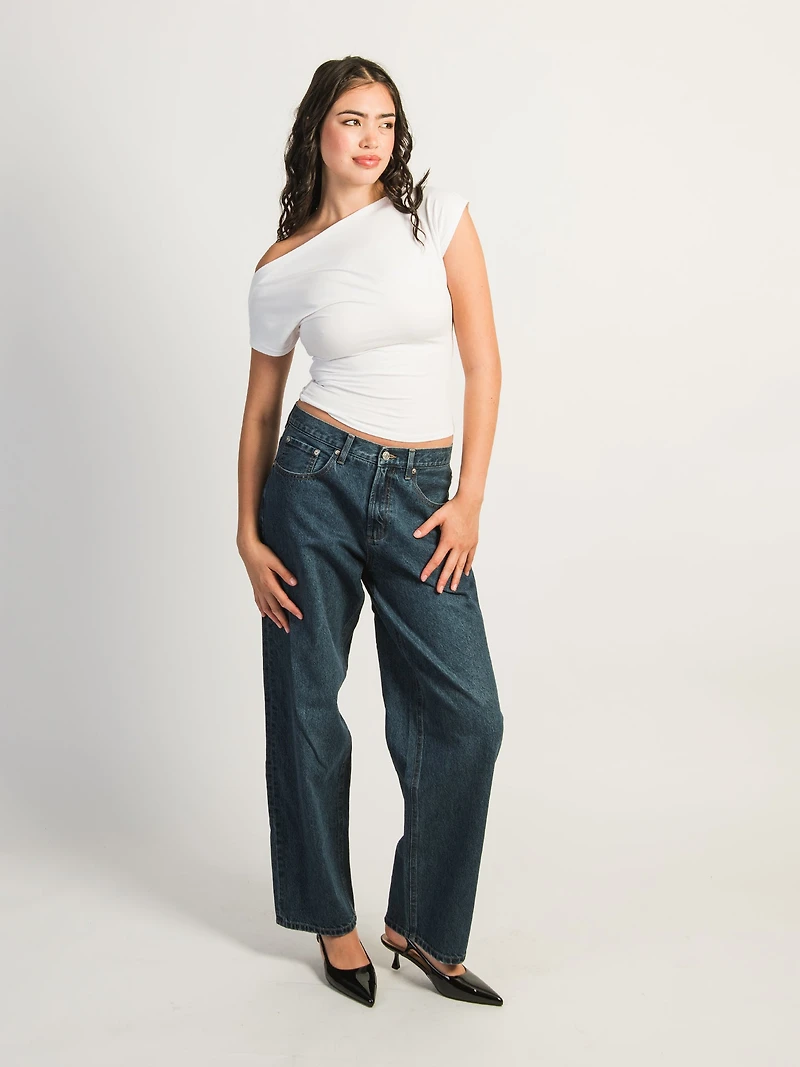 HARLOW SLOANE TEE - WHITE