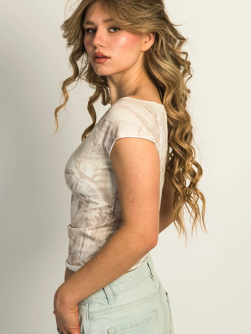 HARLOW CLAIRE TEE - CAMO