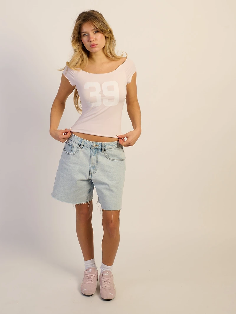 HARLOW CLAIRE TEE - BABY PINK