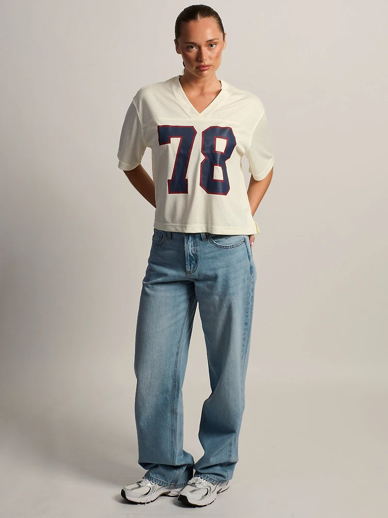 HARLOW PINNY TEE - OFF WHITE