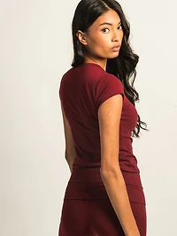 HARLOW GIA TEE - BURGUNDY