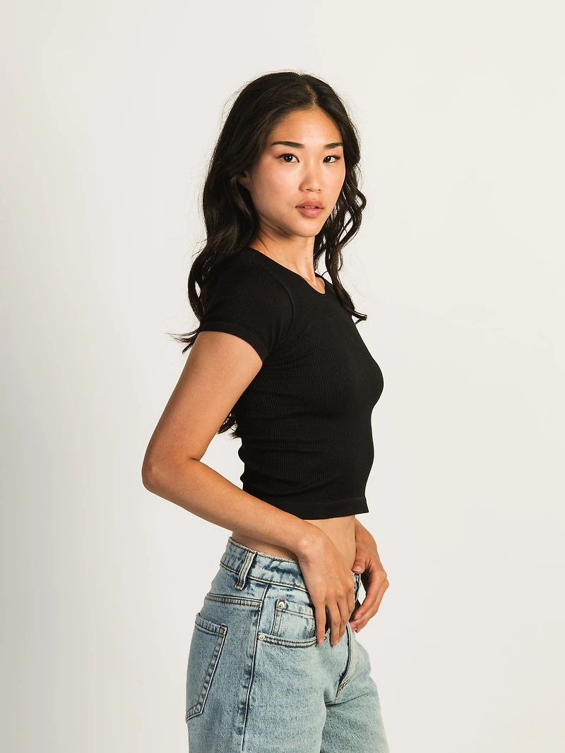 T-SHIRT COURT SANS COUTURE HARLOW