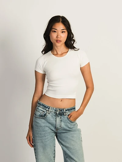 HARLOW RIBBED SEAMLESS TEE - OFF WHITE