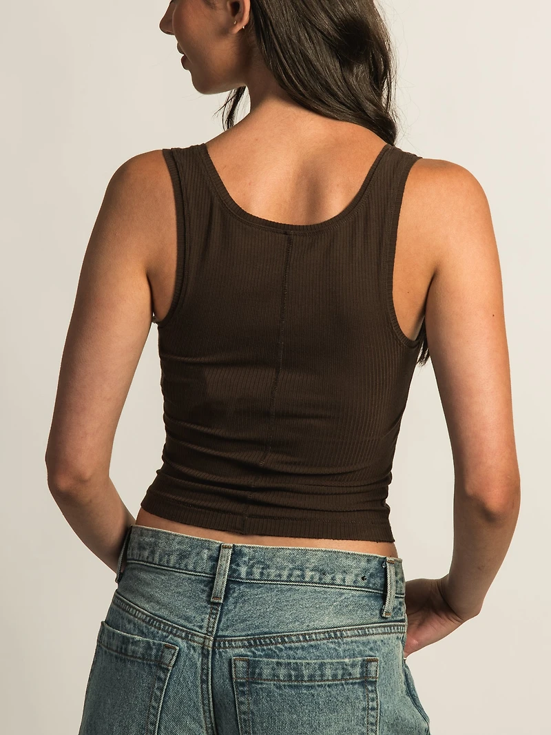HARLOW ESSENTIAL LUXE TANK TOP - CHOCOLATE