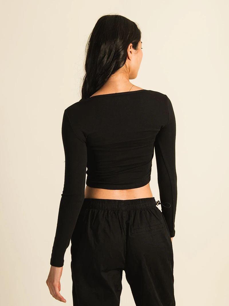 HARLOW PENNY KEYHOLE LONG SLEEVE TEE - BLACK CLEARANCE